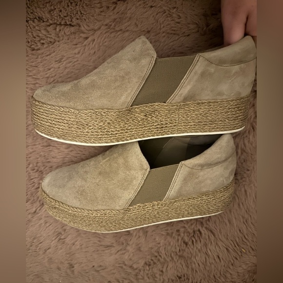 Vince women’s tan suede espadrille platform flat shoe 5.5 boho vacation fall